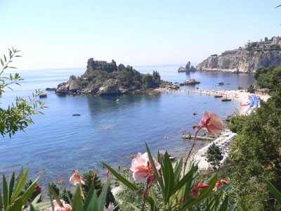 Isola Bella bay